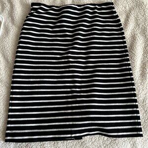 Banana Republic Black and White stripe skirt  XS